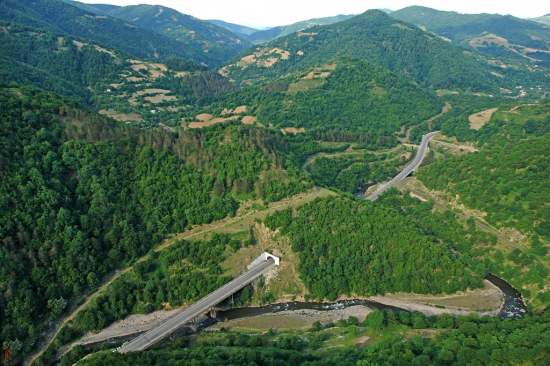 Tbilisi E60 Highway, F1 Rikoti–Khevi Section – Highway Superstructure Works